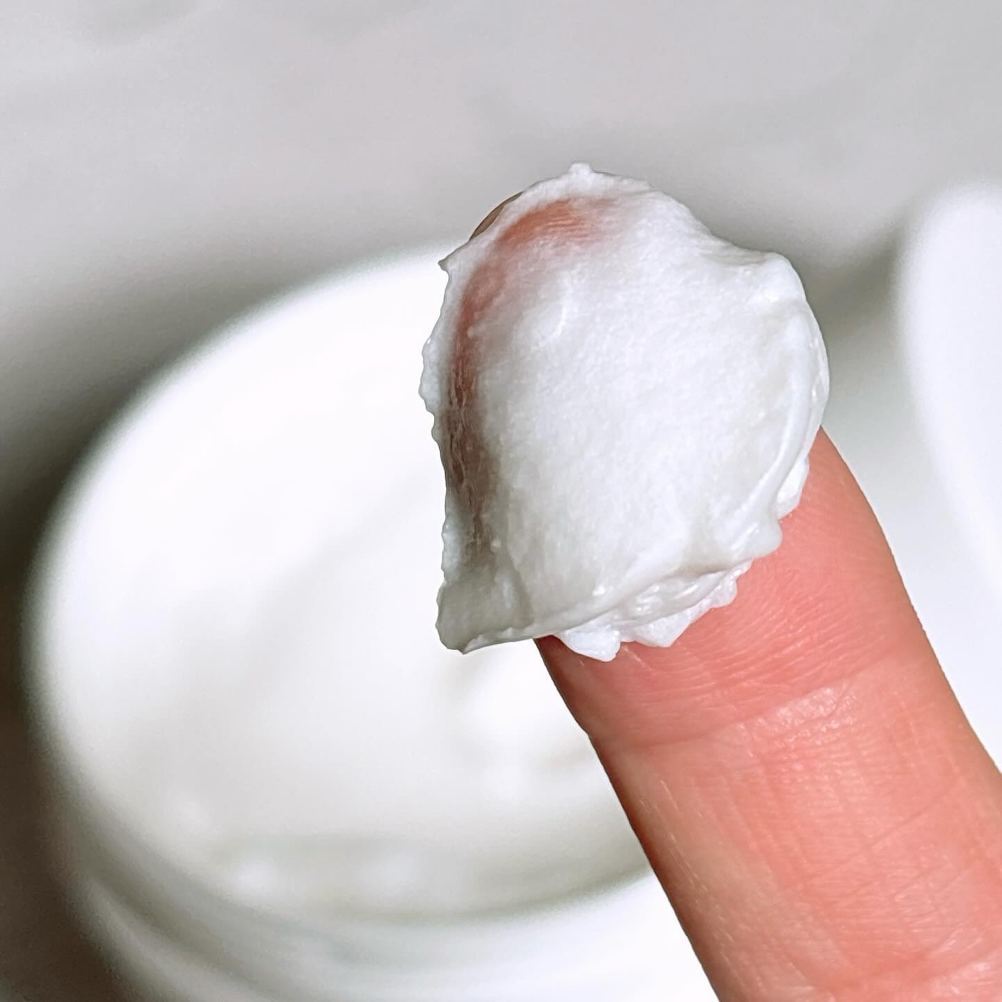 ダヴ クリームボディウォッシュ コンフォートモイスチャー/ダヴ/ボディソープを使ったクチコミ（3枚目）