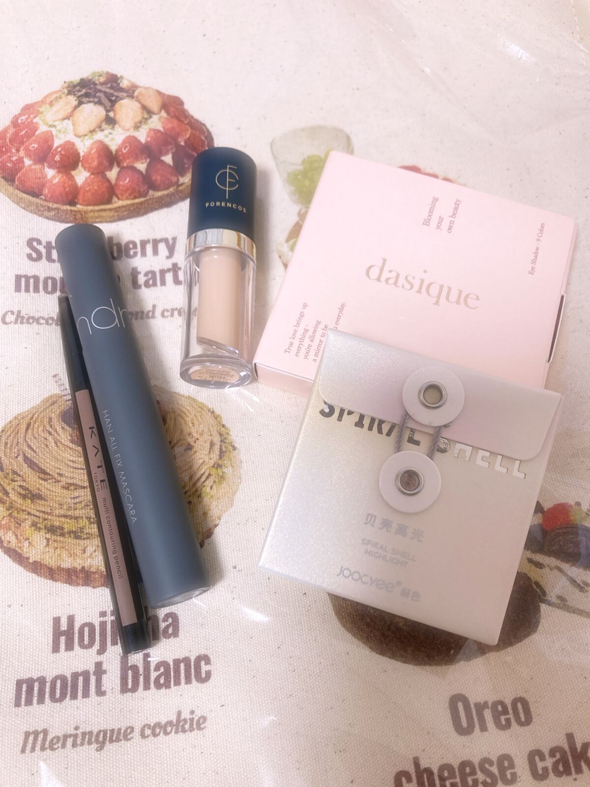 マルチコントゥアペンシル/KATE/スティックアイシャドウを使ったクチコミ（1枚目）