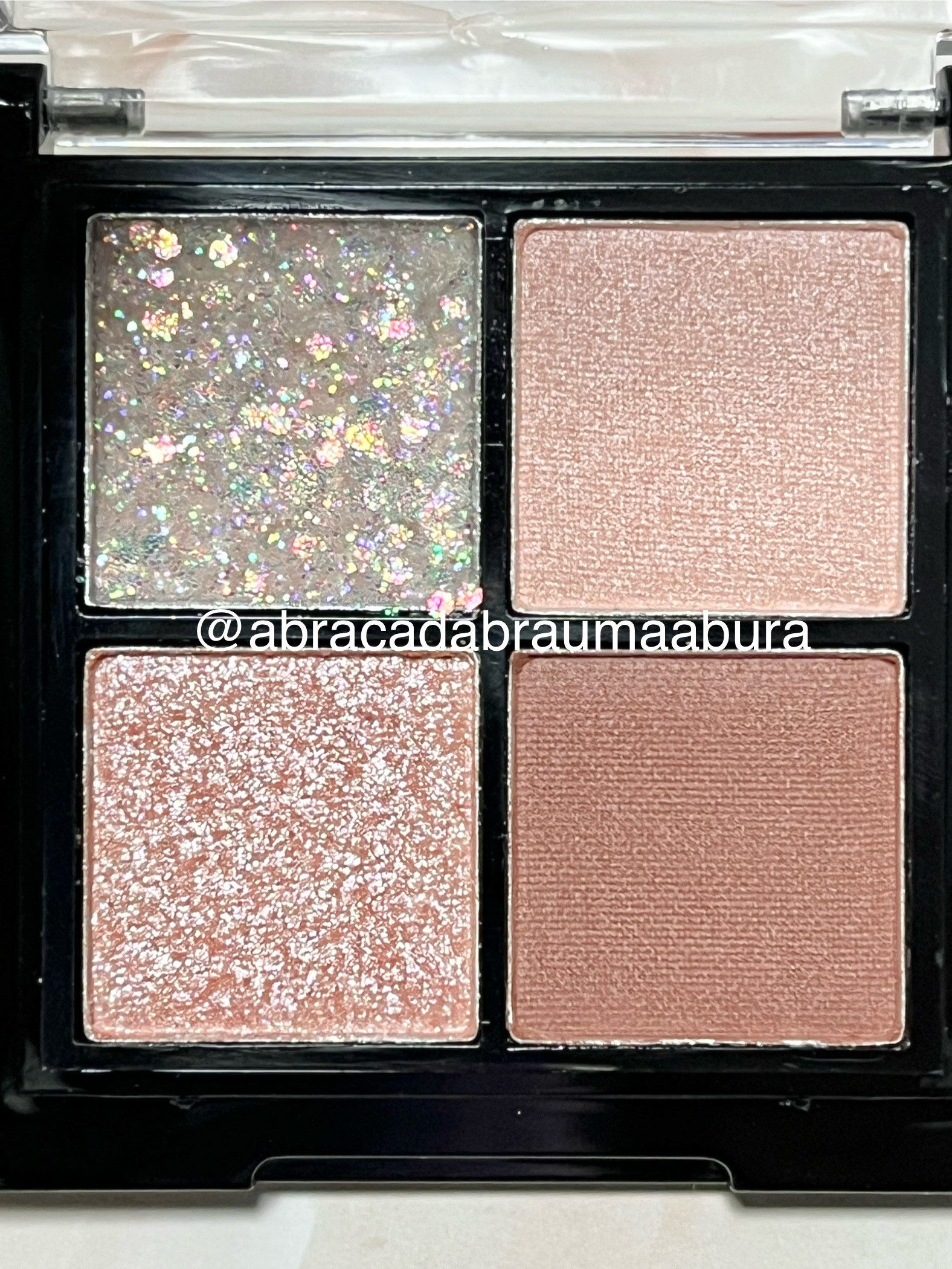 UR GLAM グリッターアイズ  01/U R GLAM/アイシャドウパレットを使ったクチコミ（3枚目）