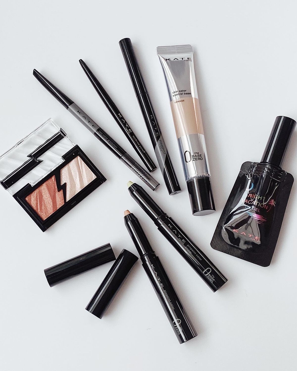 ピンポイントカラースナイパー/KATE/スティックコンシーラーを使ったクチコミ（1枚目）