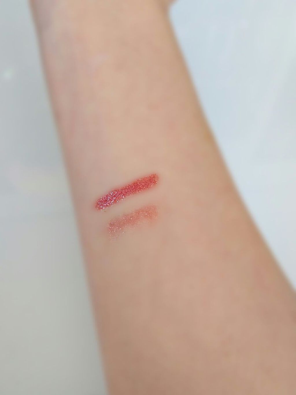 フロスティ シャドウ スティック 102 華絹 - HANAGINU/SUQQU/スティックアイシャドウを使ったクチコミ（3枚目）