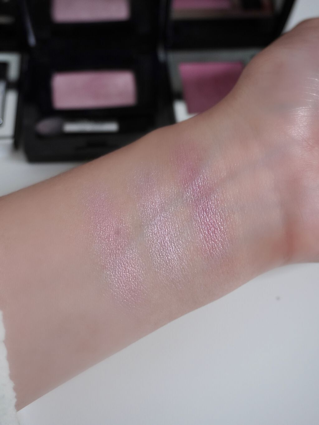 モノ クルール クチュール/Dior/単色アイシャドウを使ったクチコミ(5枚目)