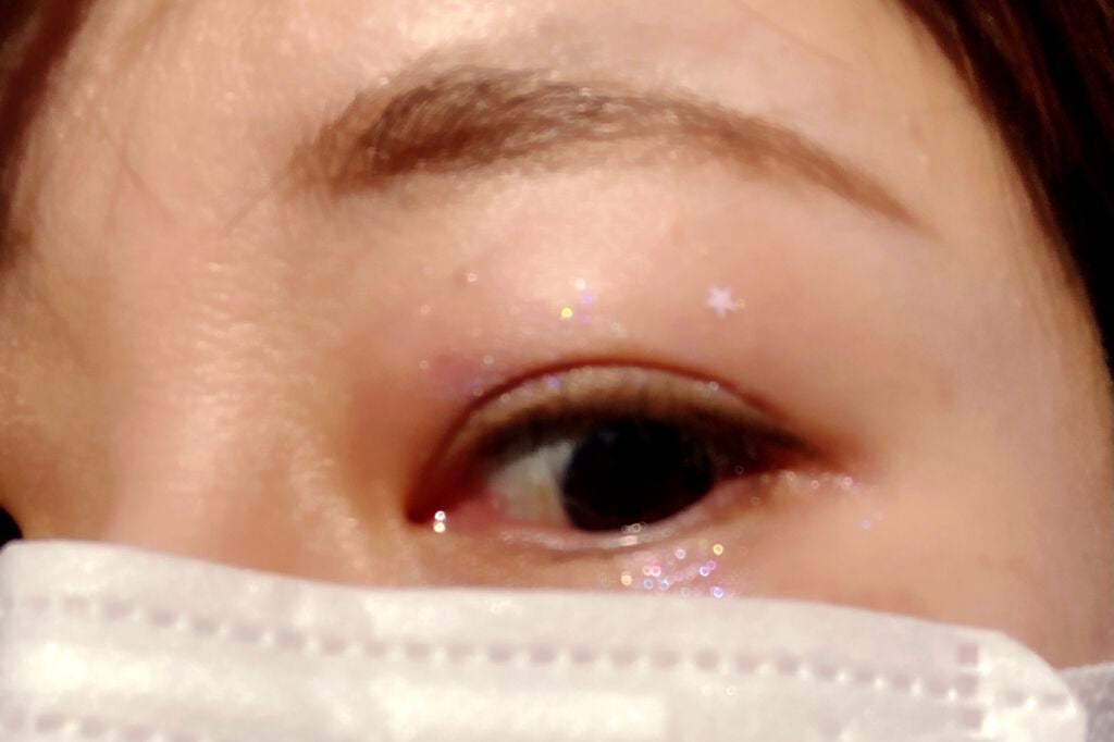 グリッタープリズム リキッド/MISSHA/グリッターを使ったクチコミ(2枚目)