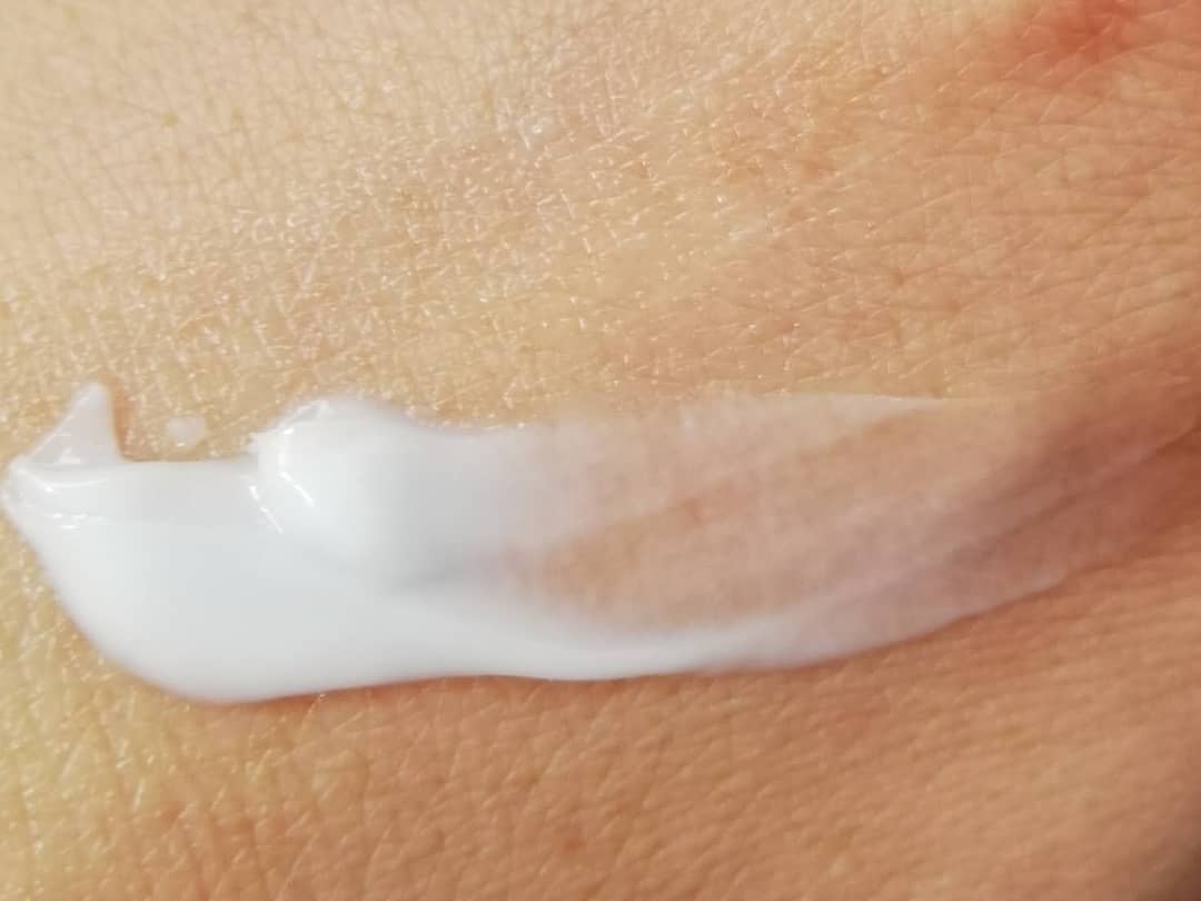 リペア薬用保湿クリーム/コラージュ/フェイスクリームを使ったクチコミ（3枚目）