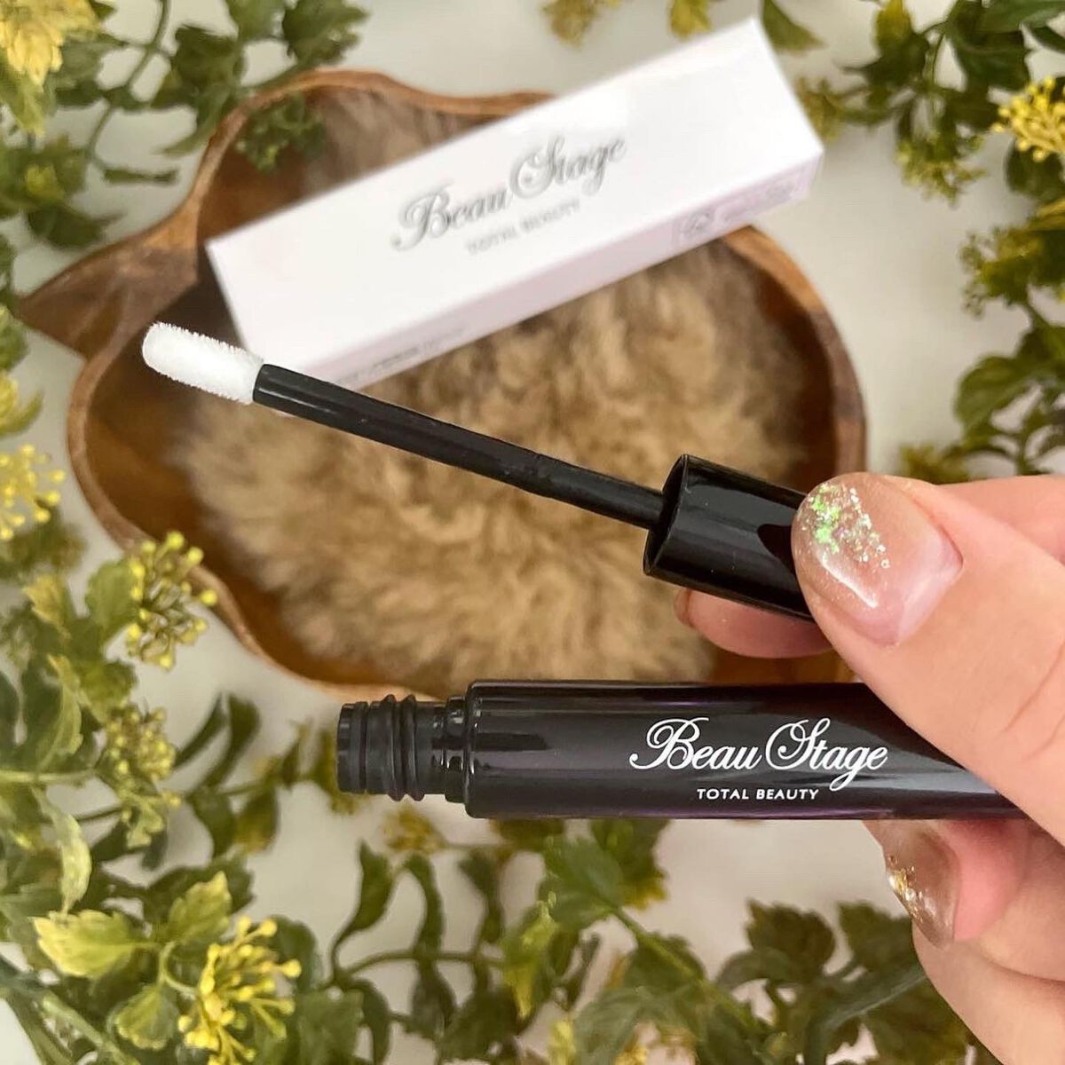 ビューステージ アイラッシュエッセンス/ビューステージ コスメティック/まつげ美容液を使ったクチコミ（2枚目）