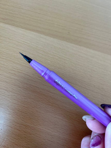 「密着アイライナー」ショート筆リキッド/デジャヴュ/リキッドアイライナーを使ったクチコミ(2枚目)