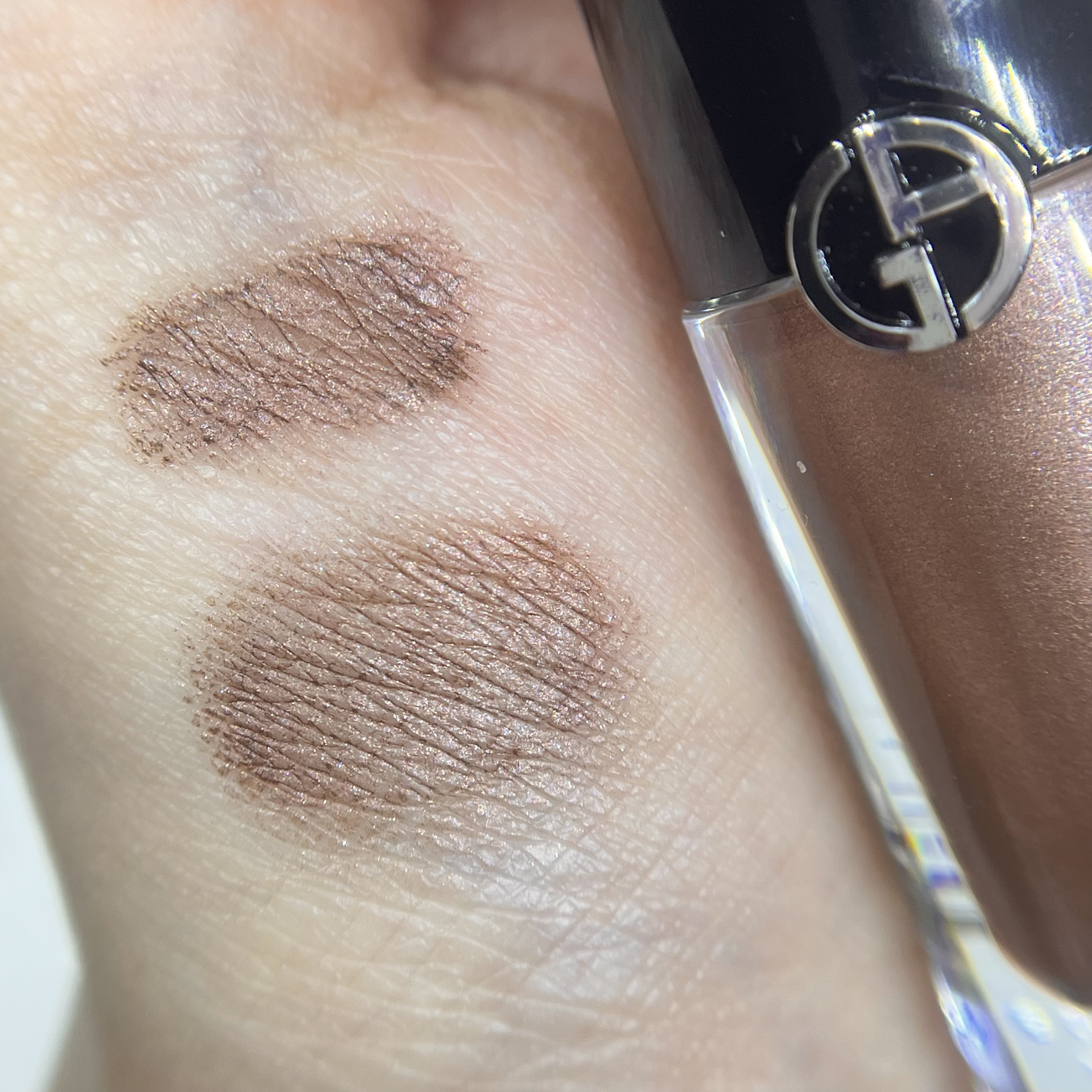 アイティント #10S Chesnut/ジョルジオ アルマーニ ビューティ/リキッドアイシャドウを使ったクチコミ（3枚目）