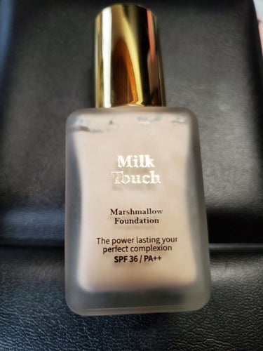 Milk Touch マシュマロファンデーションのクチコミ「【使った商品】
Milk Touch　マシュマロファンデーション　　23号

【良い点】
冬に.....」（1枚目）