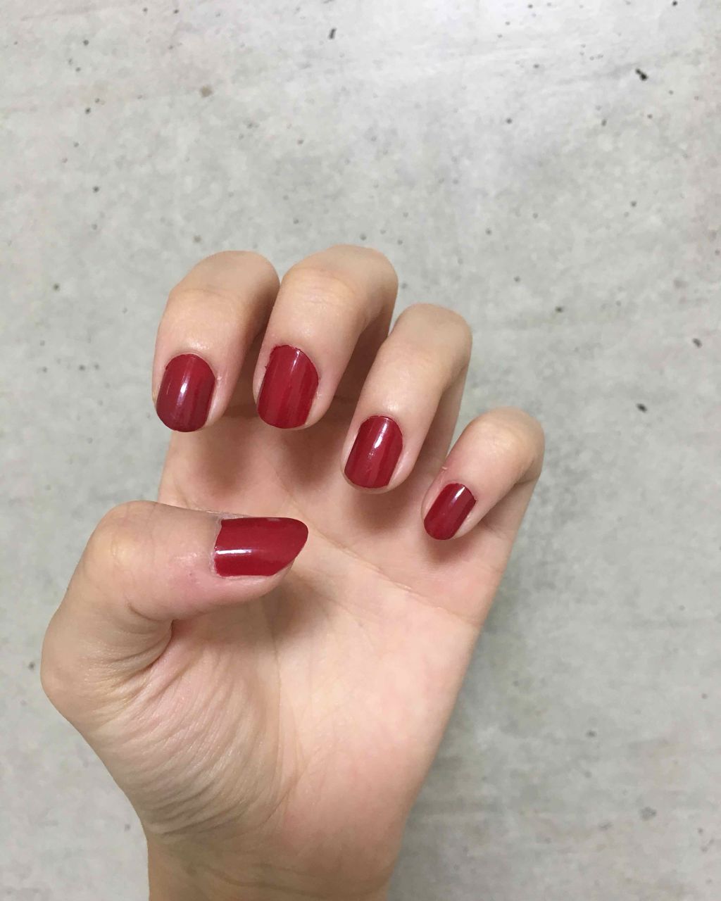 ウカ レッドスタディ ワン/uka/マニキュアを使ったクチコミ（2枚目）