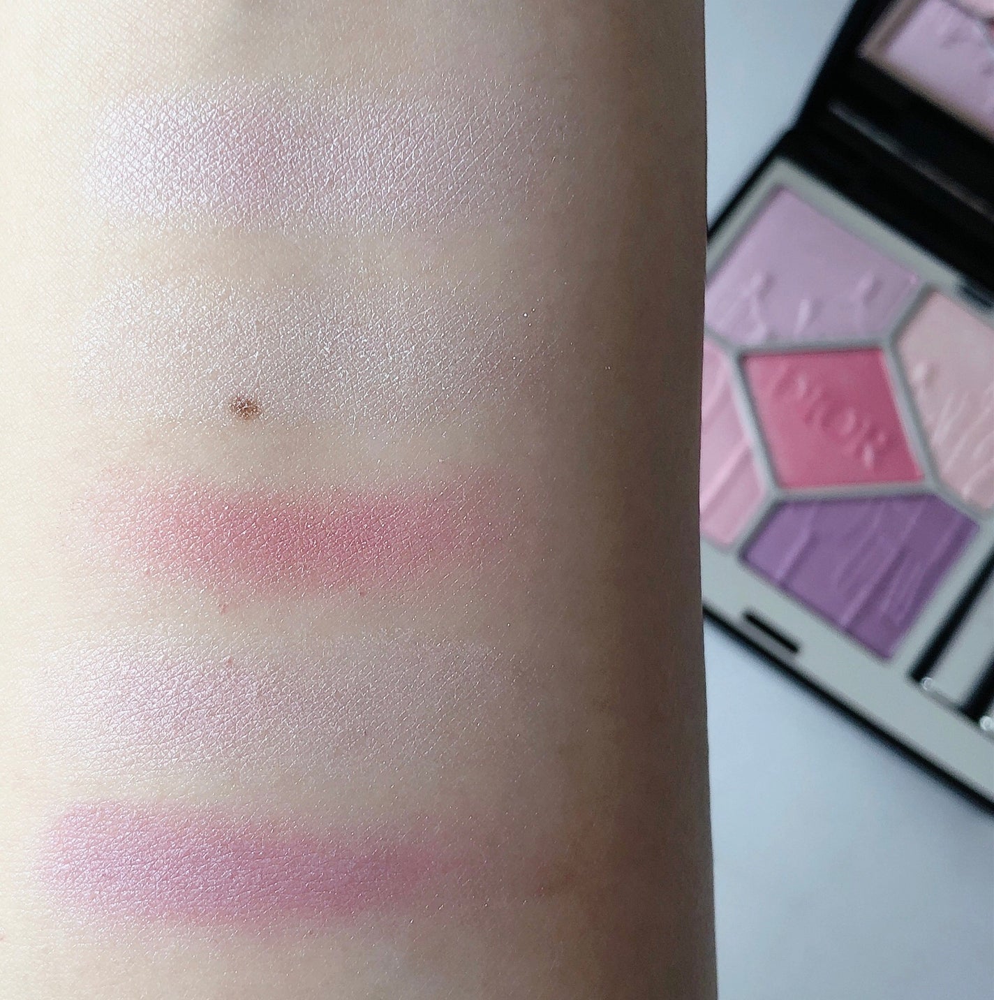 ディオールショウ サンク クルール/Dior/アイシャドウを使ったクチコミ(3枚目)