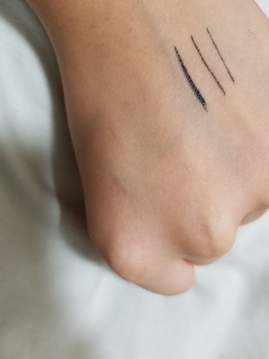 極細 アイライナーR/CEZANNE/リキッドアイライナーを使ったクチコミ(2枚目)