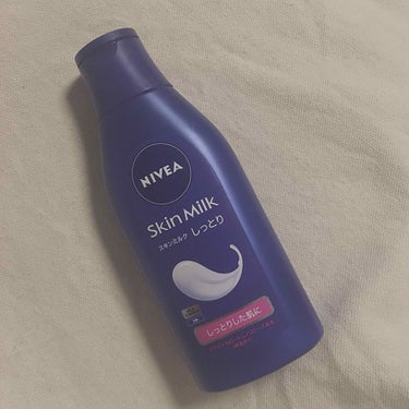 
【NIVEA スキンミルク(しっとり)】



基本的にニベアオタクのわたし、、😇



ボディウォッシュや缶のクリーム、リップクリームにハンドクリームなどなど色んなニベア製品を使ってきましたが、この