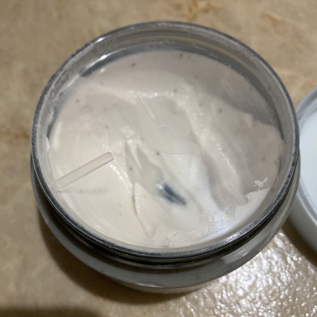 クリーミーボディスクラブ マカダミア&ライスミルク/ダヴ/ボディスクラブを使ったクチコミ（2枚目）