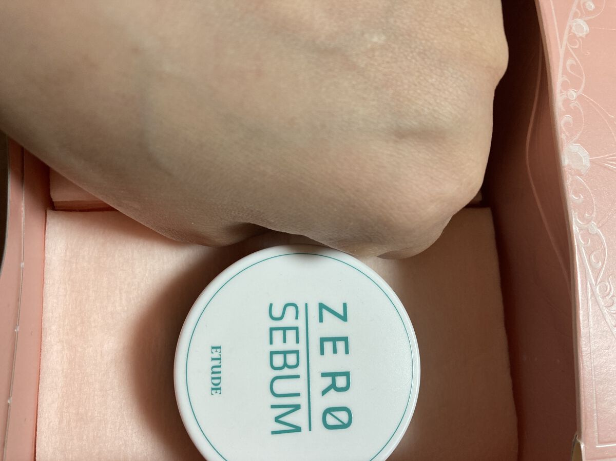 Zセバムドライングパウダー BT21　Zセバムドライングパウダー/ETUDE/フェイスパウダーを使ったクチコミ（2枚目）