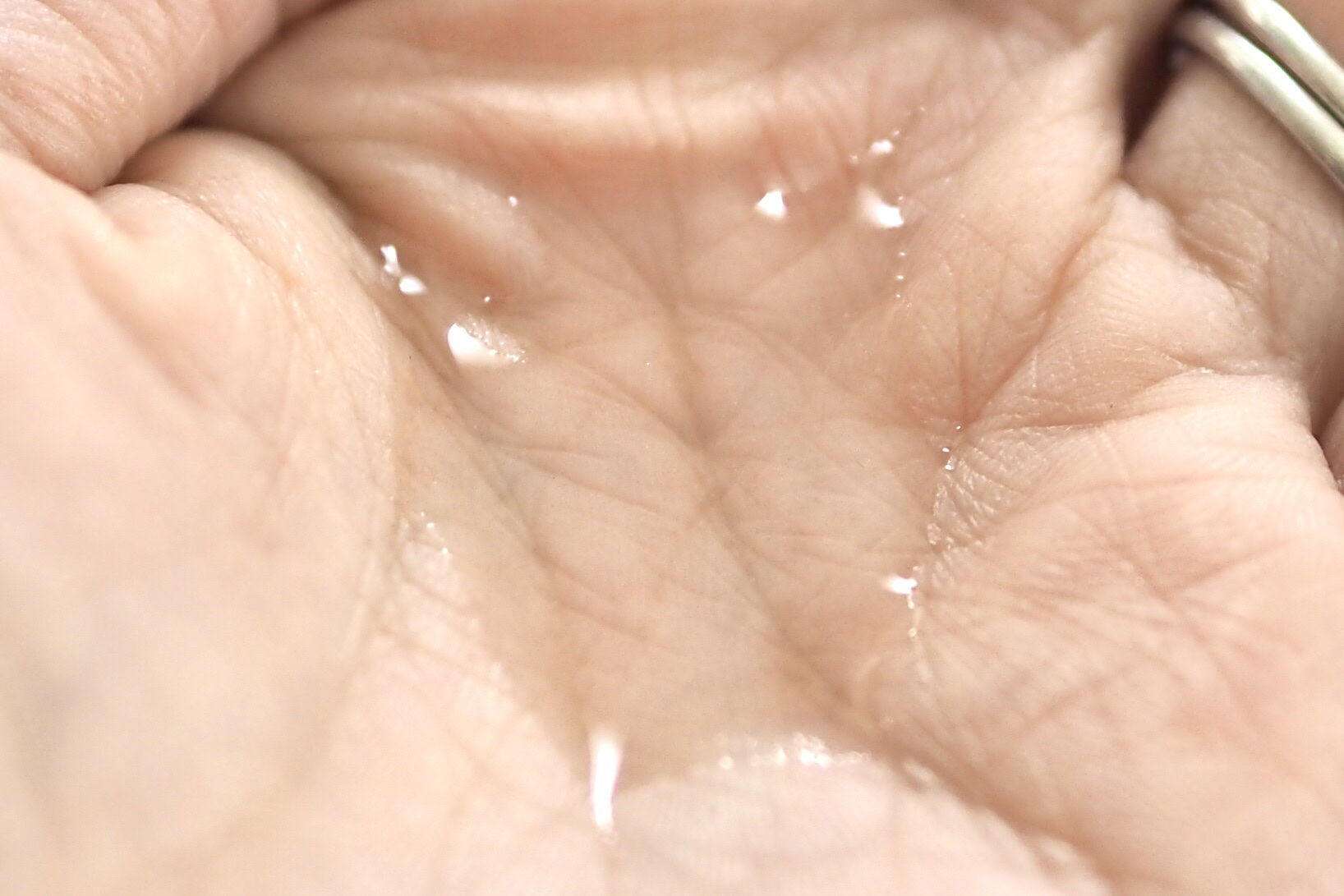 スムース コンディショニング ウォーター/melt/アウトバストリートメントを使ったクチコミ（3枚目）