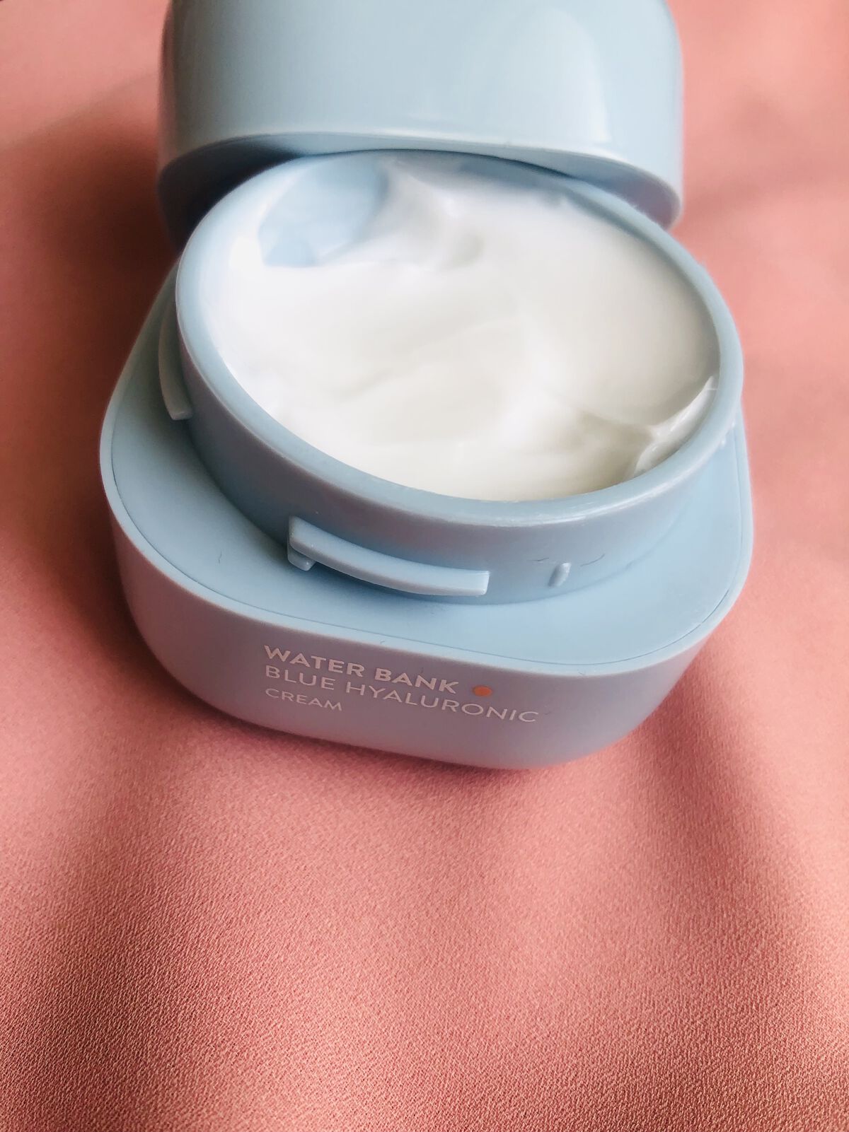 ウォーターバンク クリーム (乾燥肌用)/LANEIGE/フェイスクリームを使ったクチコミ（2枚目）