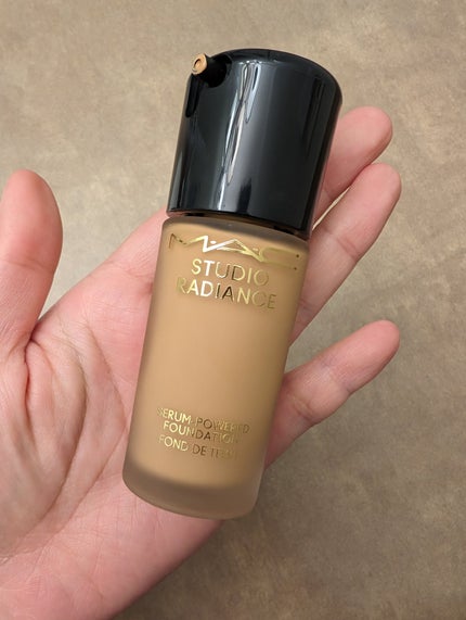 スタジオ ラディアンス セラム ファンデーション/M・A・C/リキッドファンデーションを使ったクチコミ(1枚目)