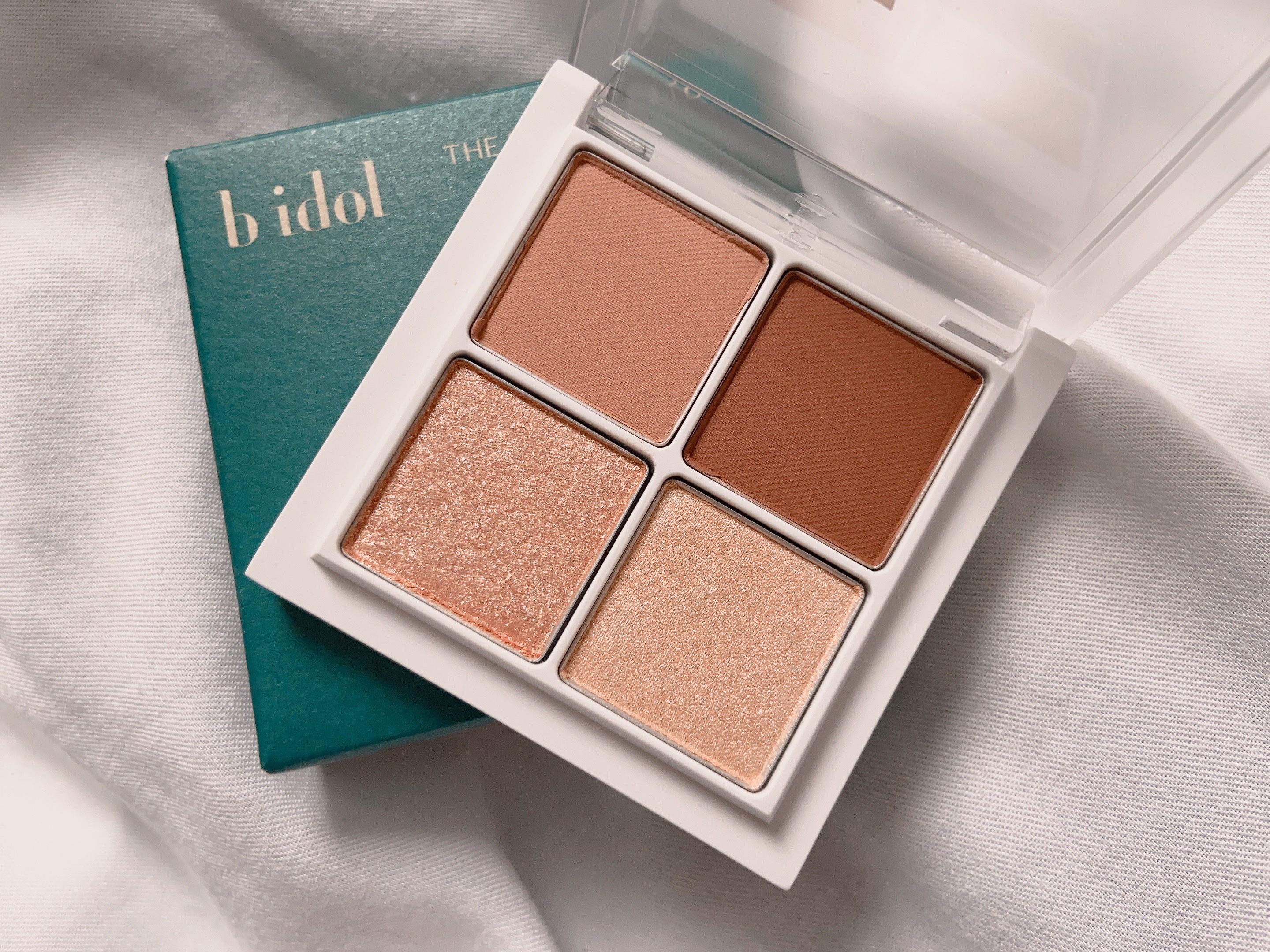 THE アイパレR 07 あの頃のコーラルブラウン【新】/b idol/アイシャドウパレットを使ったクチコミ（2枚目）