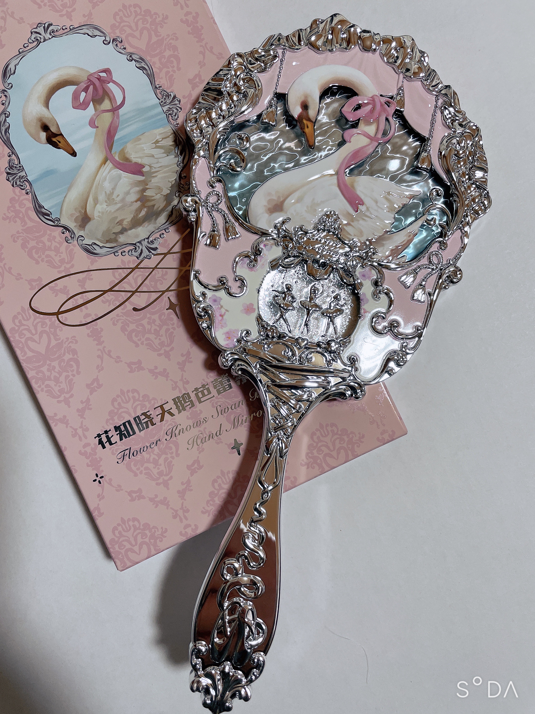 スワンバレエシリーズ ハンドミラー｜FlowerKnowsの口コミ - フラワー