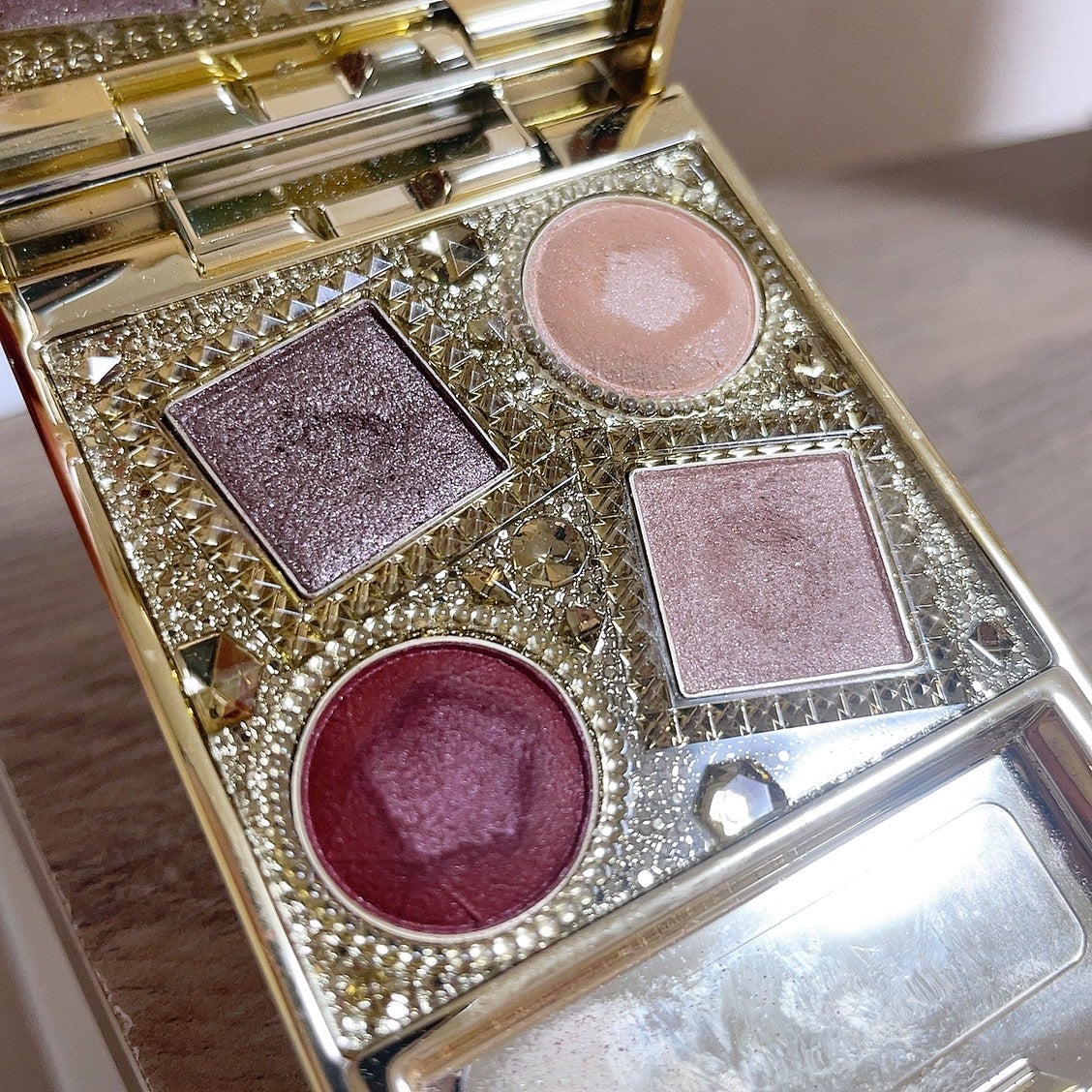 エレガンス ヌーヴェル アイズ/Elégance/アイシャドウパレットを使ったクチコミ(1枚目)