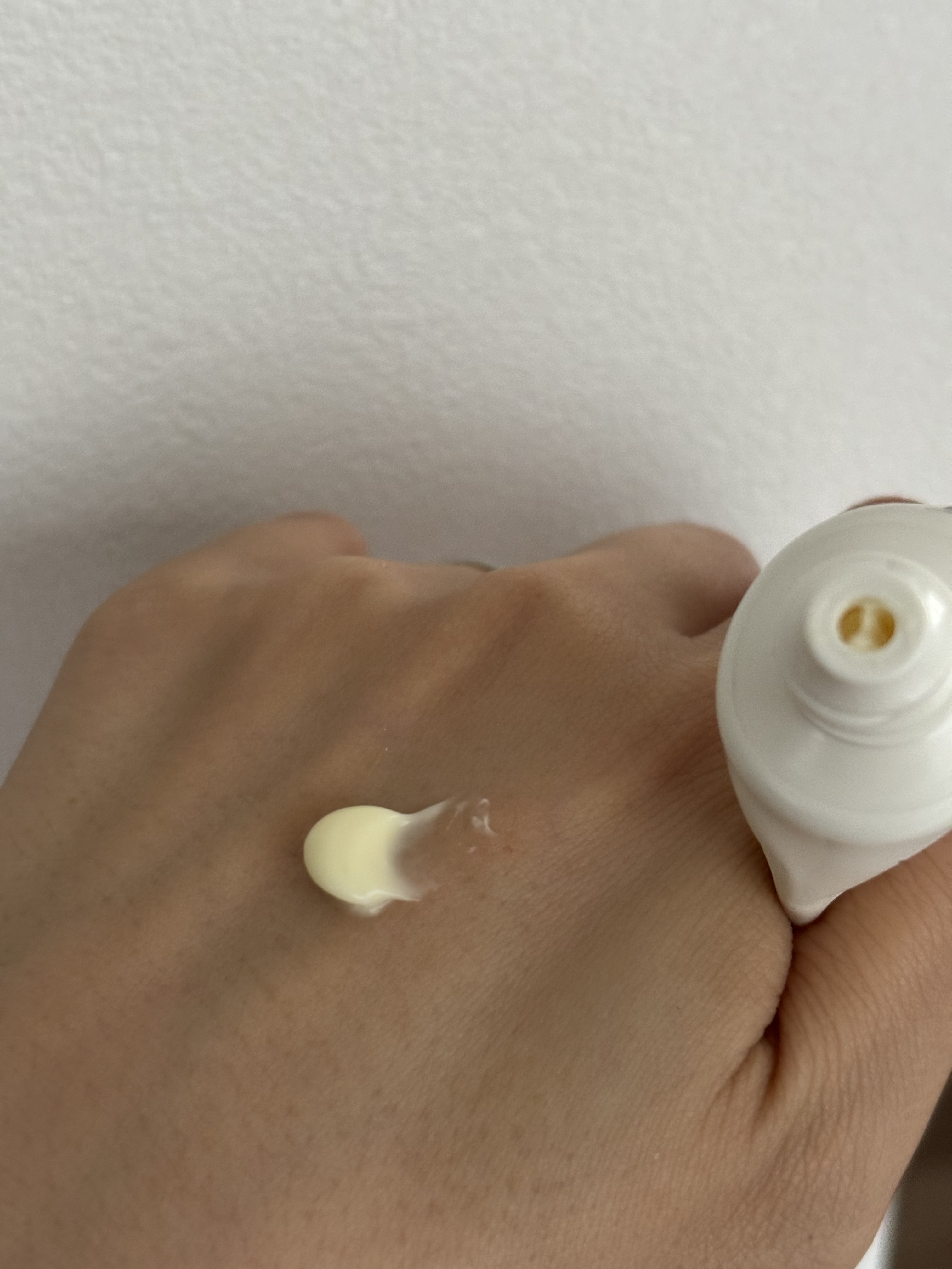 ハンドクリーム ハニーシトロンティー/JILL STUART/ハンドクリームを使ったクチコミ（3枚目）