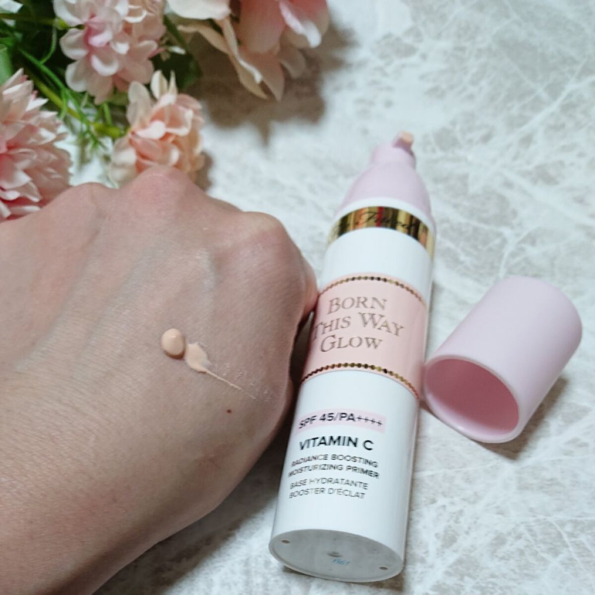 ボーン ディス ウェイ グロウ モイスチュアライジング メイクアップ プライマー/Too Faced/化粧下地を使ったクチコミ（2枚目）