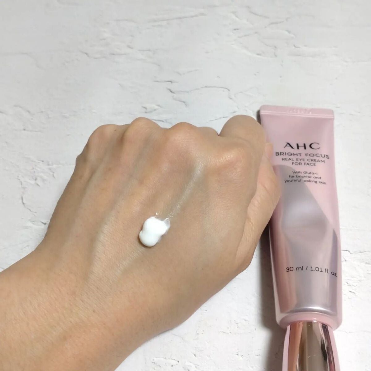ブライト フォーカス リアル アイクリーム フォーフェイス/AHC/アイケア・アイクリームを使ったクチコミ(4枚目)