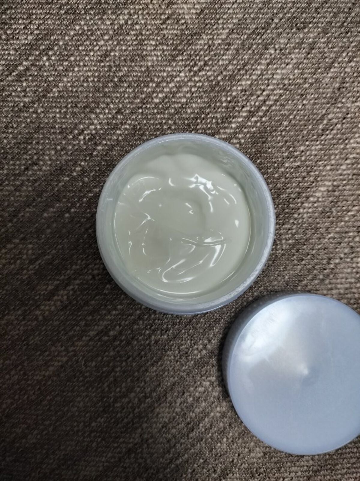 モイスチュアマイルドホワイト パーフェクトジェルUV/コーセーコスメポート/オールインワン化粧品を使ったクチコミ(2枚目)