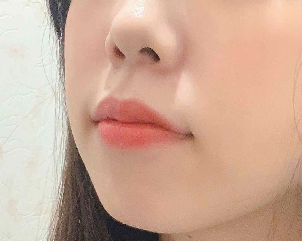 ジューシーラスティングティント/rom&nd/リップティントを使ったクチコミ(2枚目)