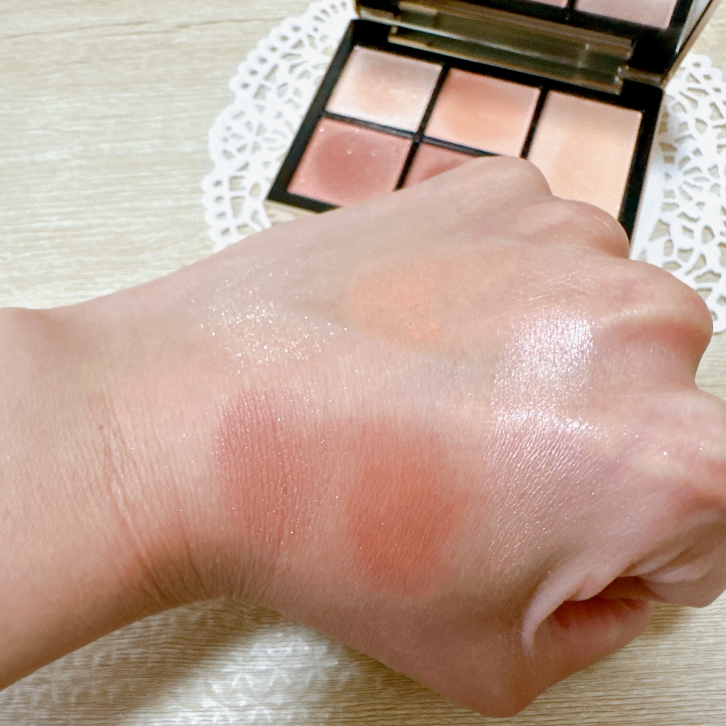 フェイス スタイリスト/SNIDEL BEAUTY/アイシャドウパレットを使ったクチコミ(3枚目)