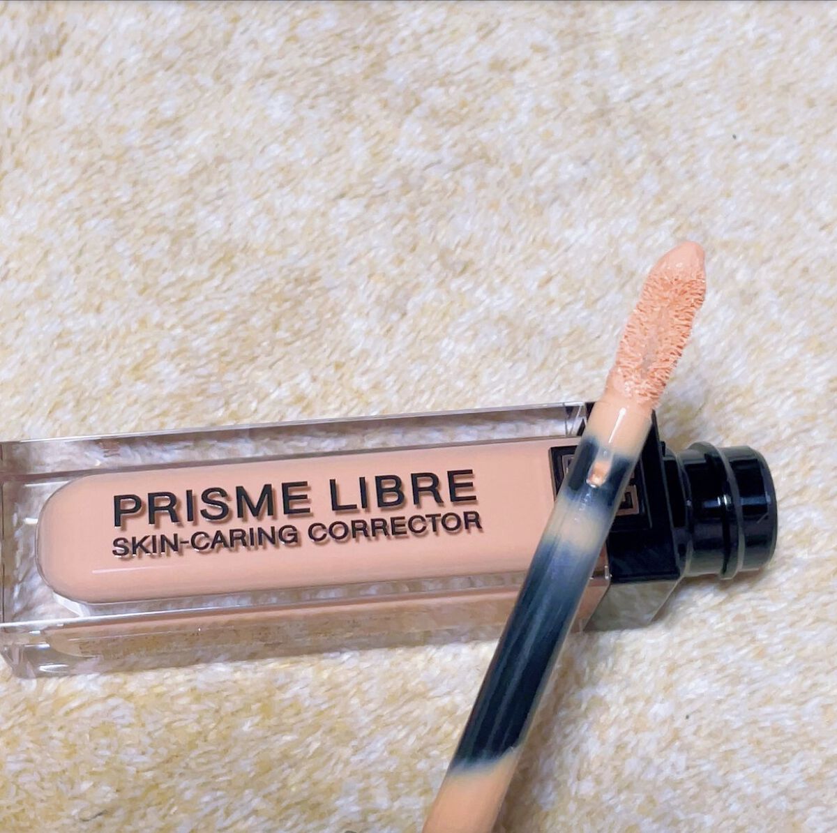 プリズム・リーブル・スキンケアリング・コレクター ピーチ/GIVENCHY/化粧下地を使ったクチコミ（2枚目）