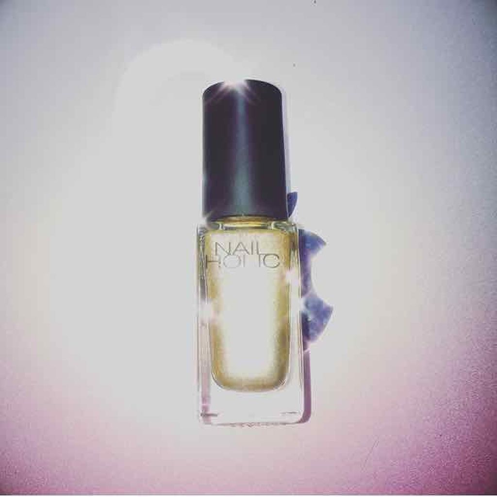 ネイルホリック Metalic color GD003/ネイルホリック/マニキュアを使ったクチコミ（1枚目）