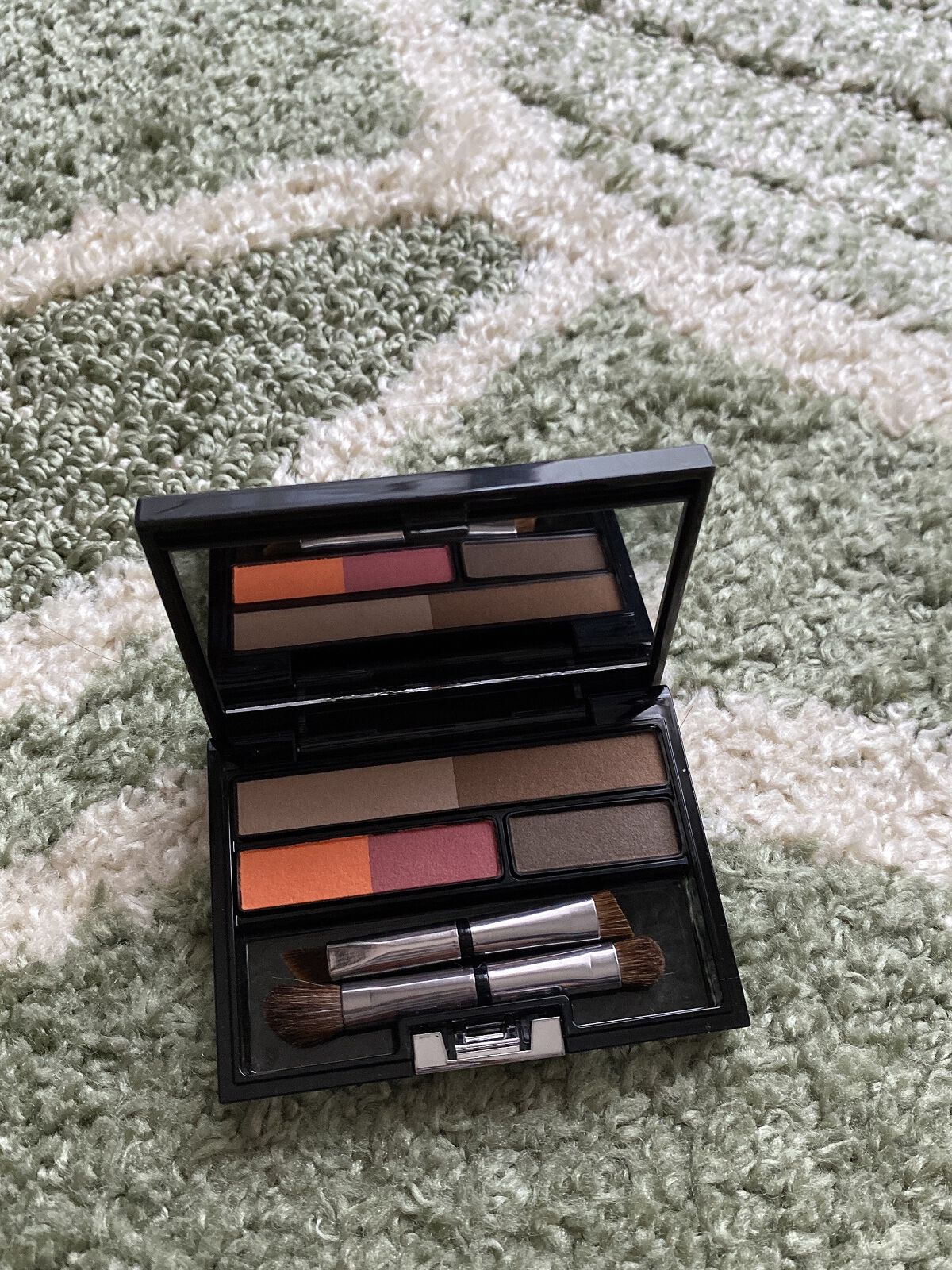 アイブロウ クリエイティブパレット/IPSA/パウダーアイブロウを使ったクチコミ（1枚目）