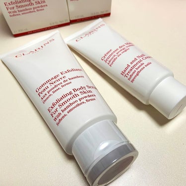 CLARINS ハンド／ネイル トリートメント クリームのクチコミ「自分用のメモ

クラランスのボディケア商品
CLARINS
スムージング ボディ スクラブ
ハ.....」（1枚目）