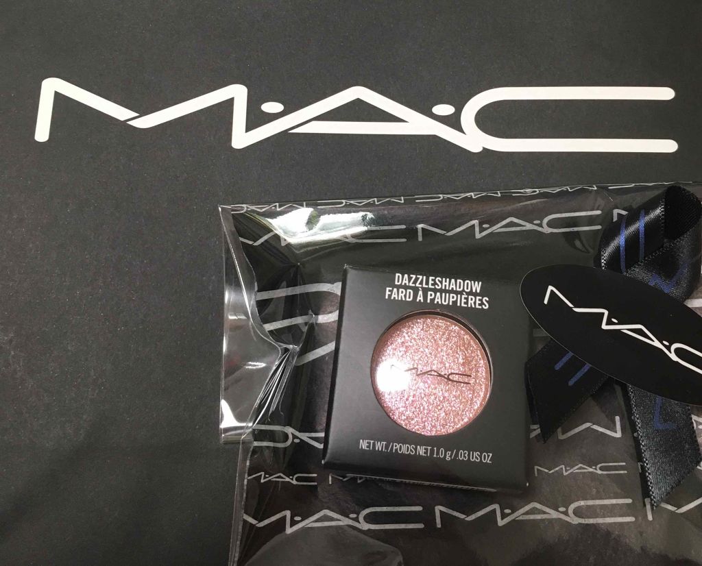 ダズルシャドウ/M・A・C/単色アイシャドウを使ったクチコミ(1枚目)