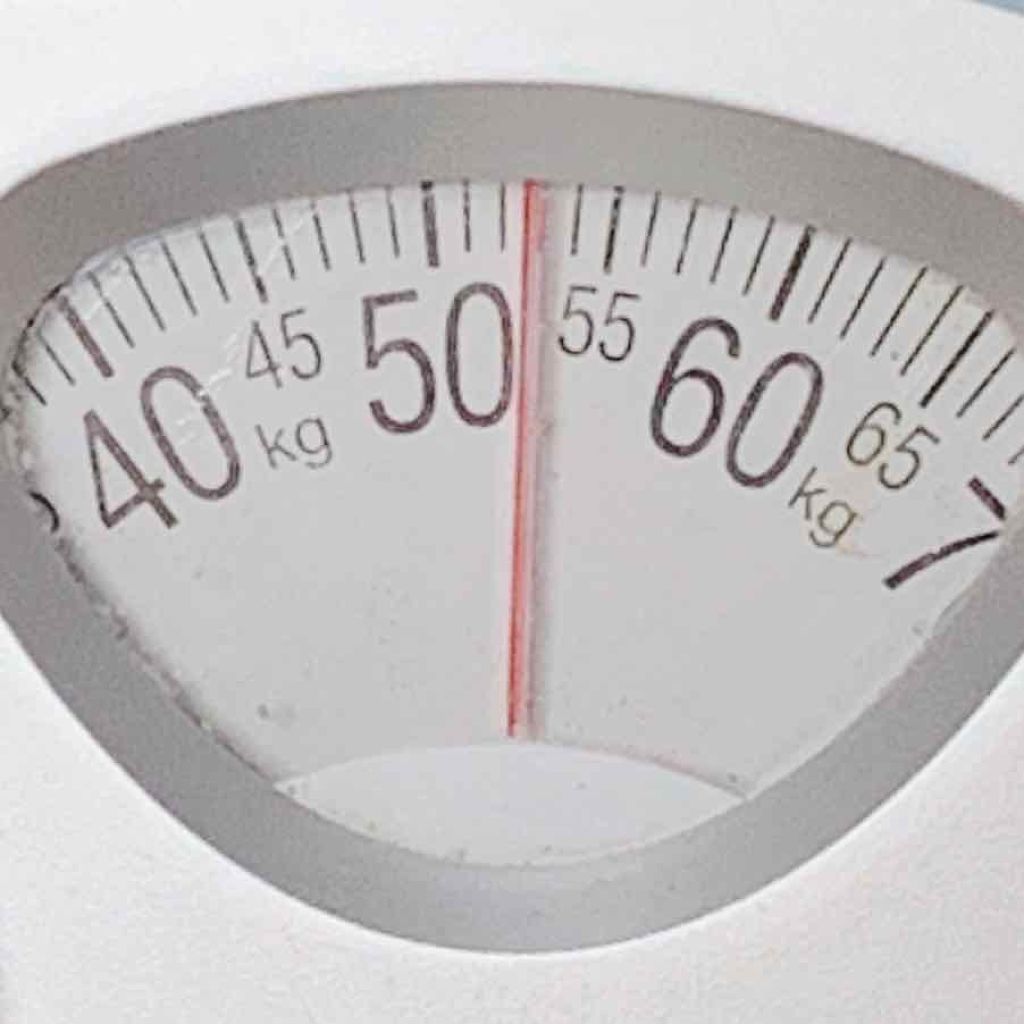 リアルすぎるデブ子のダイエット日記 on LIPS 「ダイエット15日目54キロ→52キロマイナス2キロですね!断食..」(3枚目)