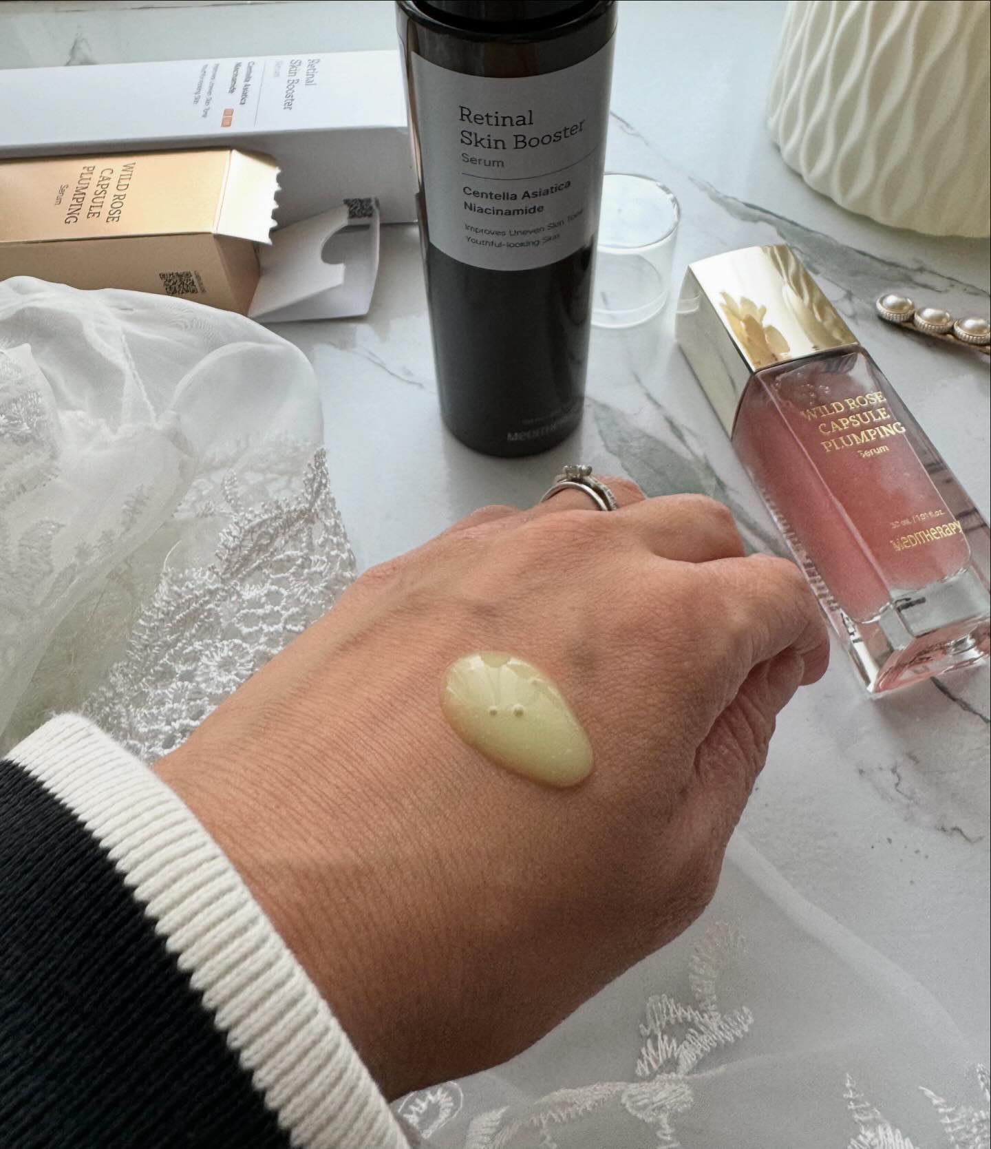 ワイルドローズカプセルプランニングセラム30ml/MEDITHERAPY/美容液を使ったクチコミ（2枚目）