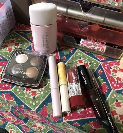 エルファー パールインアイシャドウ/DAISO/アイシャドウパレットを使ったクチコミ(1枚目)