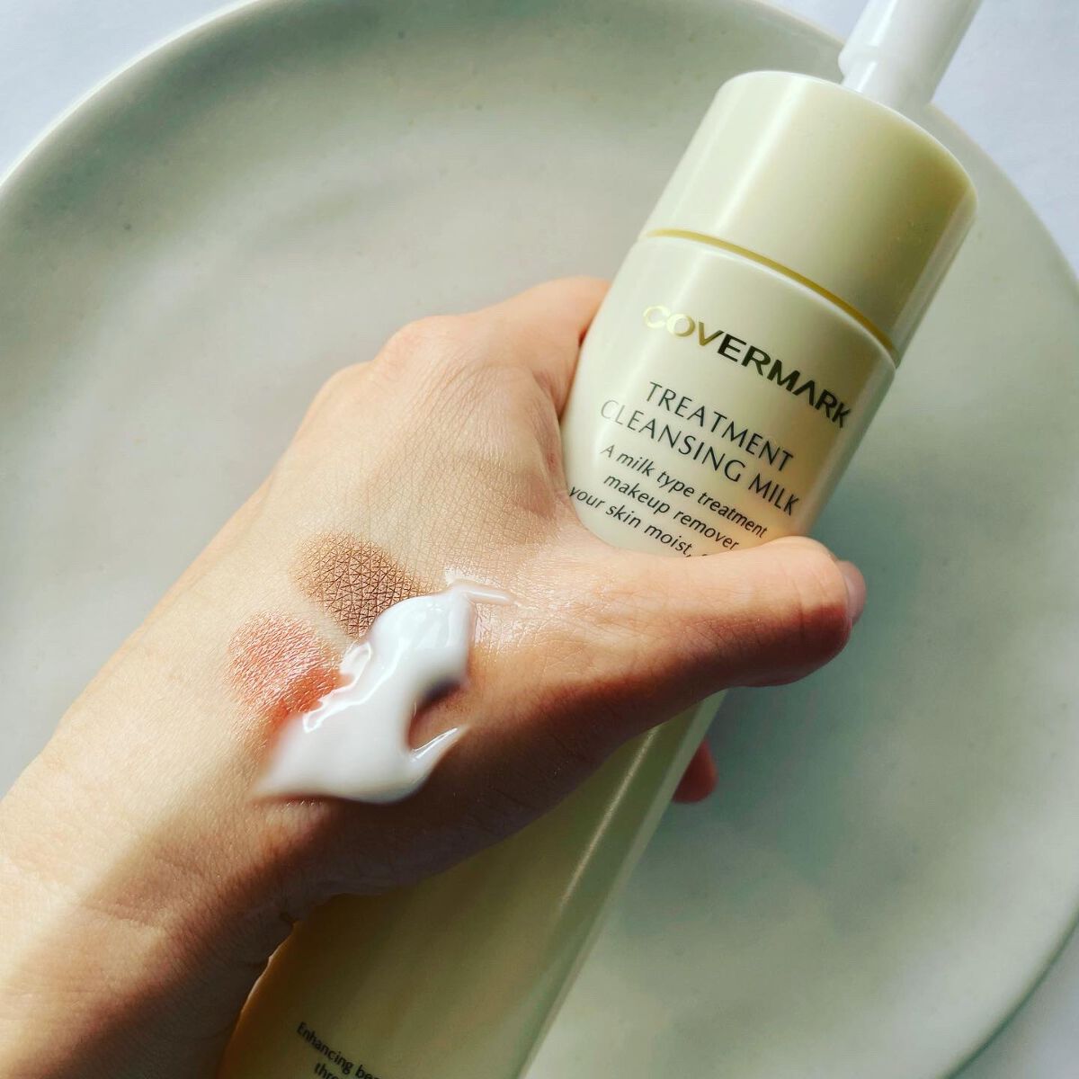 トリートメント クレンジング ミルク/COVERMARK/ミルククレンジングを使ったクチコミ(2枚目)