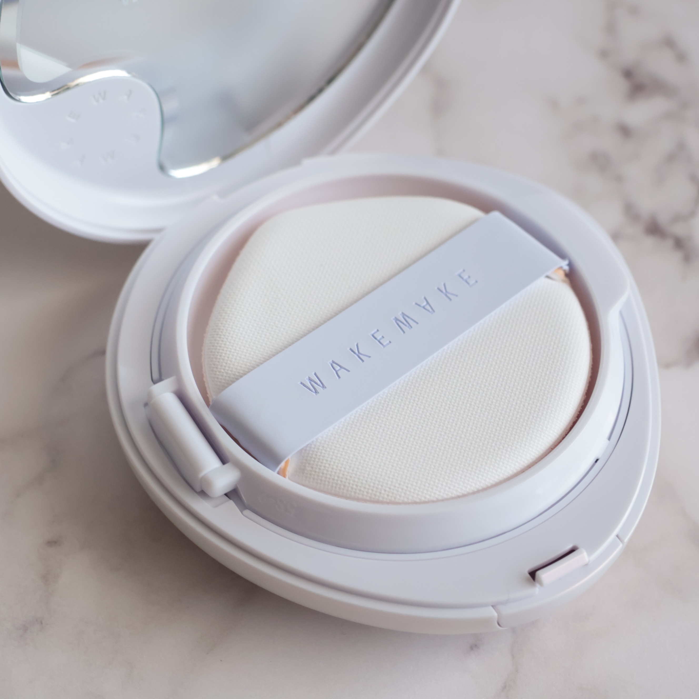 ウォーターグロウコーティングクッション/wakemake/クッションファンデーションを使ったクチコミ（2枚目）