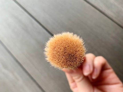 さらっと on LIPS 「どこのか忘れましたが、丸くて平な形状が凄く使いにくかったです。..」(2枚目)