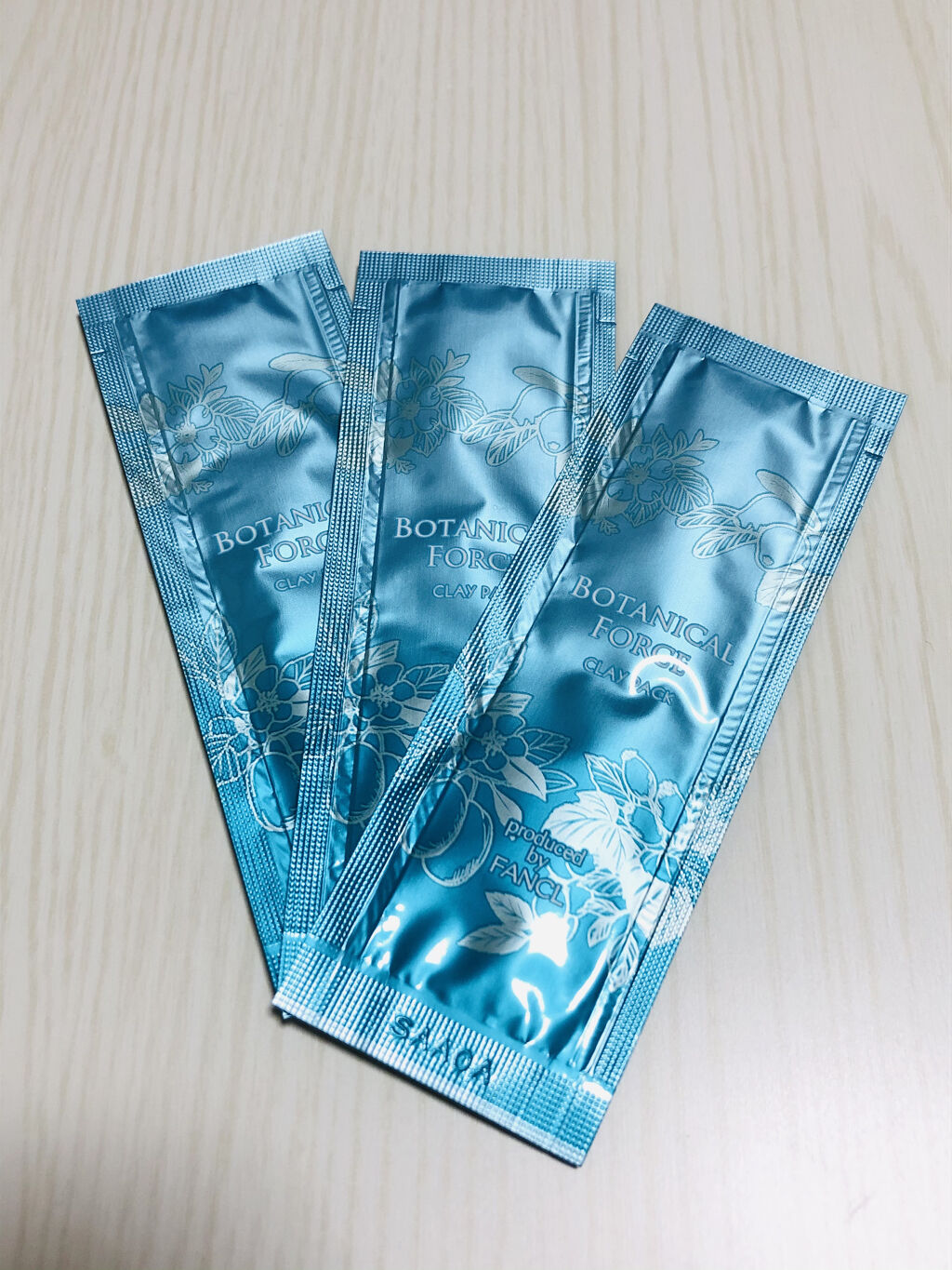 毛穴つるつるクレイパック/ボタニカルフォース/洗い流すパック・マスクを使ったクチコミ（1枚目）