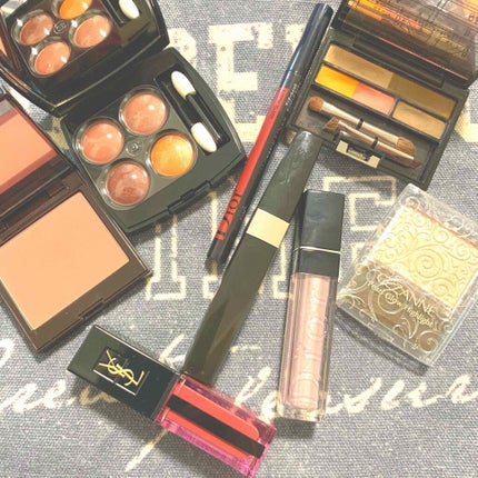 レ キャトル オンブル/CHANEL/アイシャドウパレットを使ったクチコミ(1枚目)