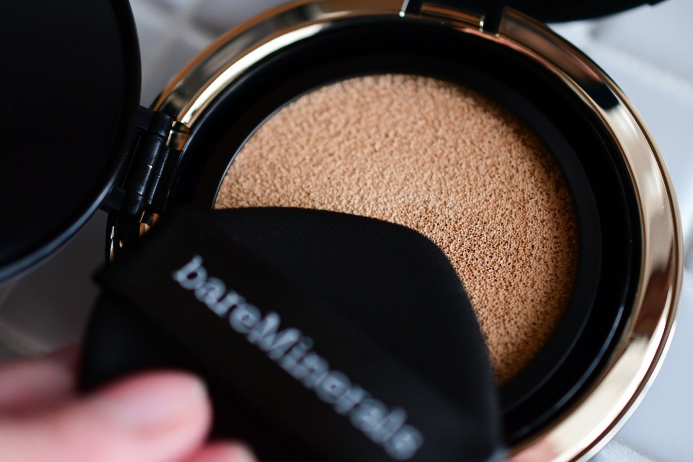 オリジナル ピュア セラム カバーアップ クッション/bareMinerals/クッションファンデーションを使ったクチコミ(3枚目)