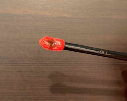 ユイルカレス/ロレアル パリ/リップグロスを使ったクチコミ(2枚目)