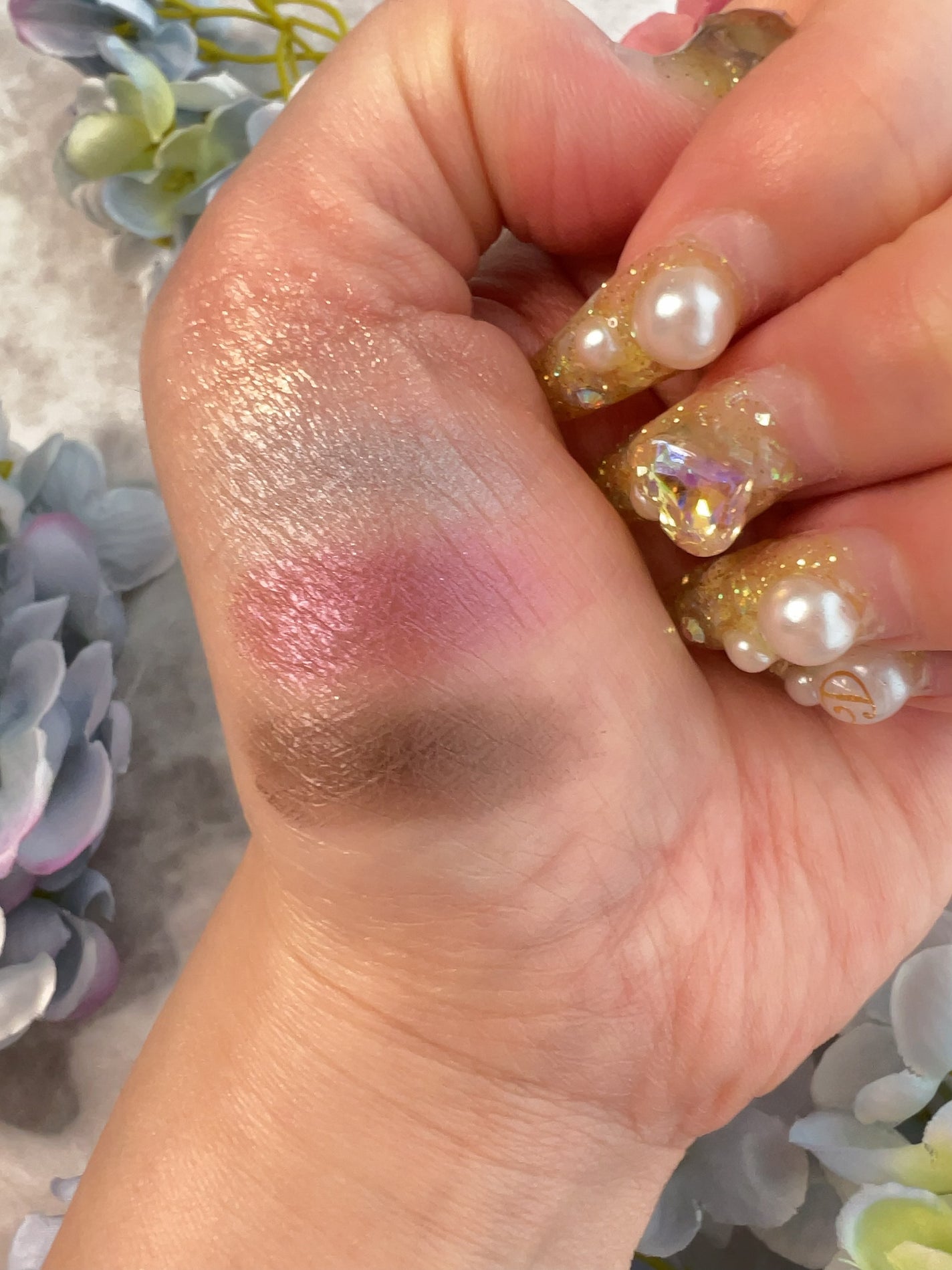 シグニチャー カラー アイズ/SUQQU/アイシャドウパレットを使ったクチコミ(2枚目)