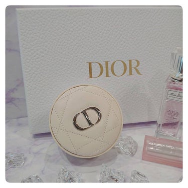 ディオールスキン フォーエヴァー クッション パウダー/Dior/ルースパウダーを使ったクチコミ（1枚目）