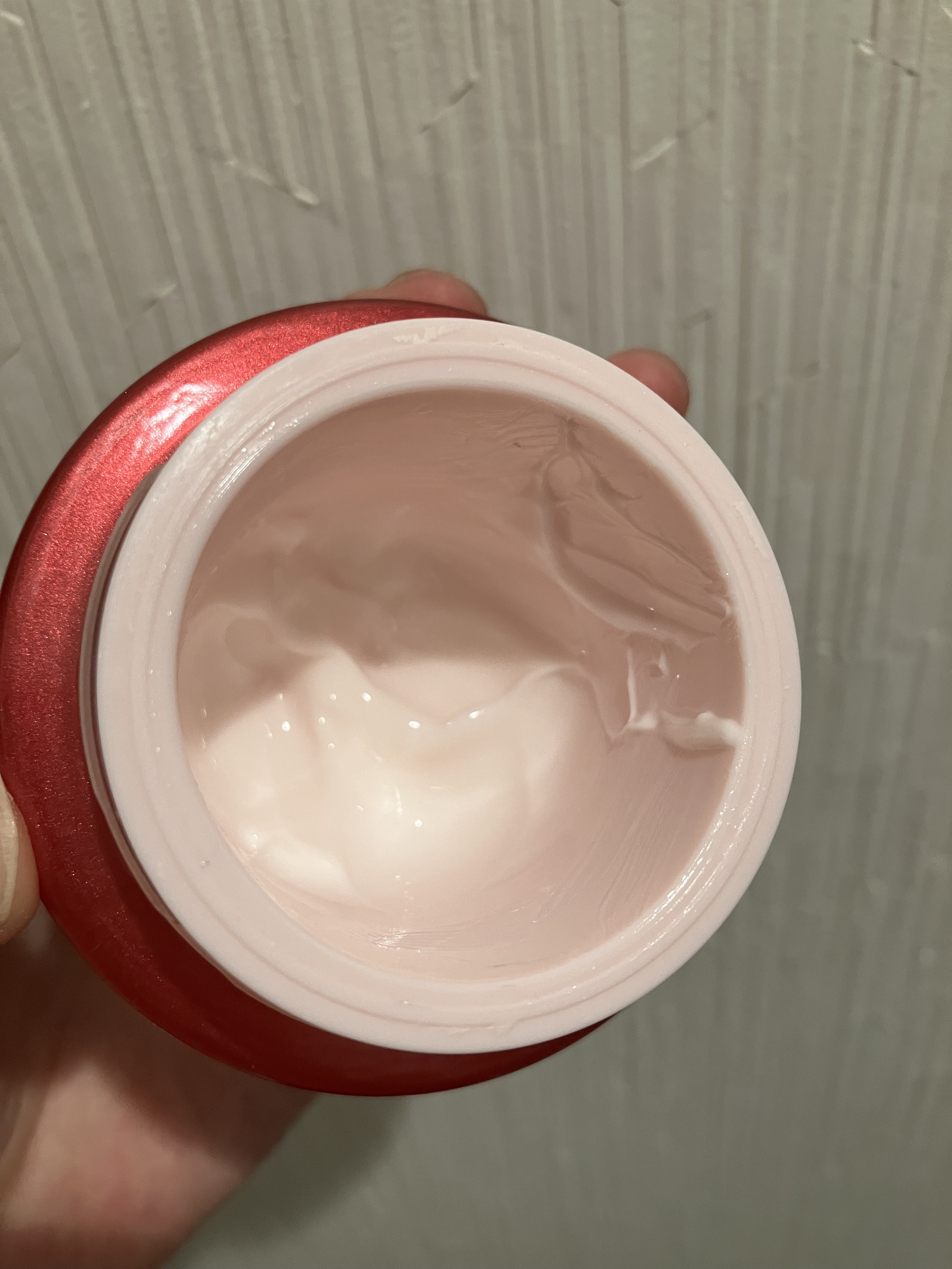 エッセンシャルイネルジャ ハイドレーティング クリーム 50g/SHISEIDO/フェイスクリームを使ったクチコミ（2枚目）