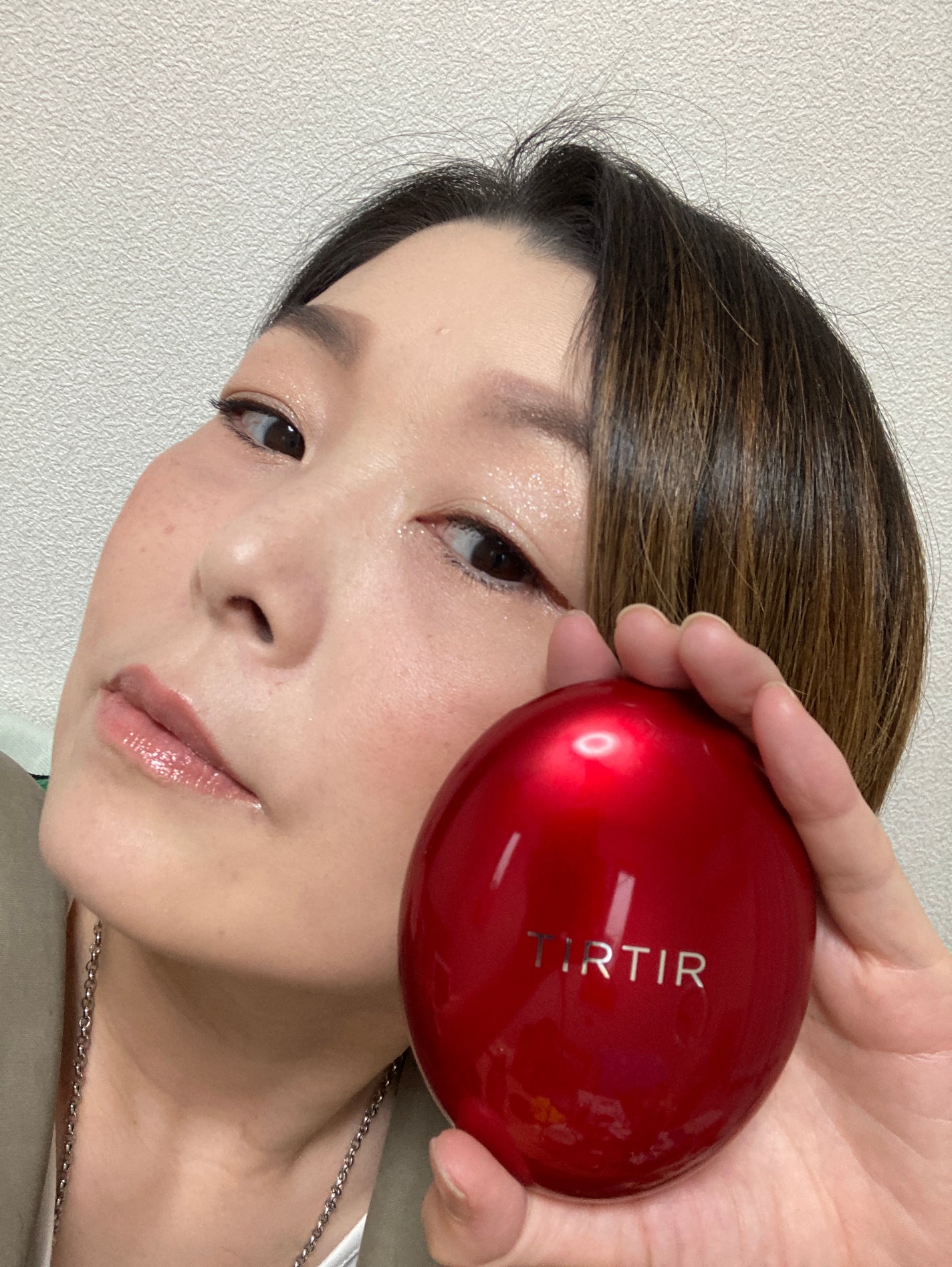 hiro on LIPS 「#マスクフィットレッドクッション ツヤ肌になりましたお値段の割..」(1枚目)