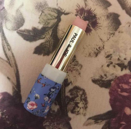 リップスティック トリートメント/PAUL & JOE BEAUTE/リップケアを使ったクチコミ(2枚目)